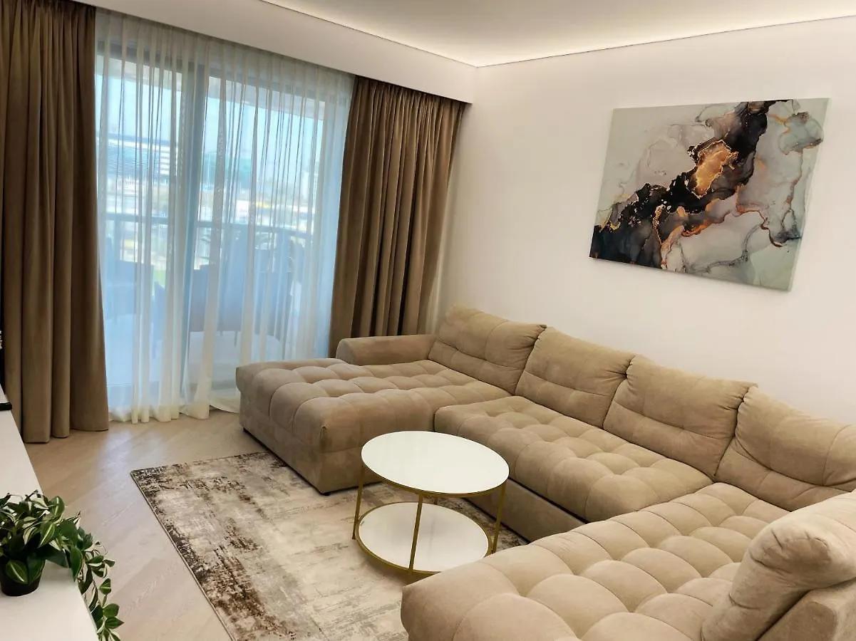 Luxury Wellness&Spa بوخارست 0*,  رومانيا